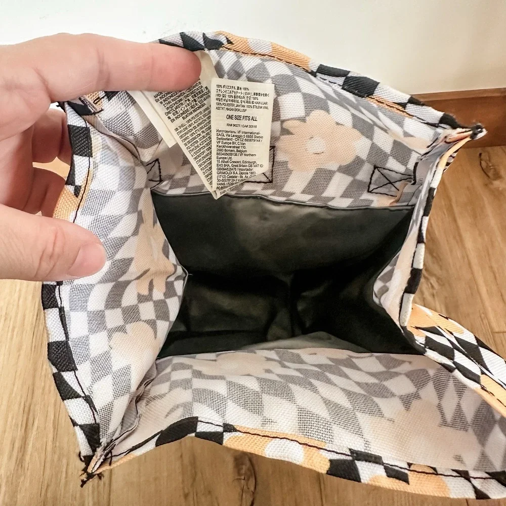 Vans Off The Wall Lunch Box Floral Checkered Black And White‎ Insulated